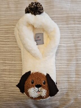 Jane and Bleecker Cream Sherpa Slipper with Brown Dog Applique